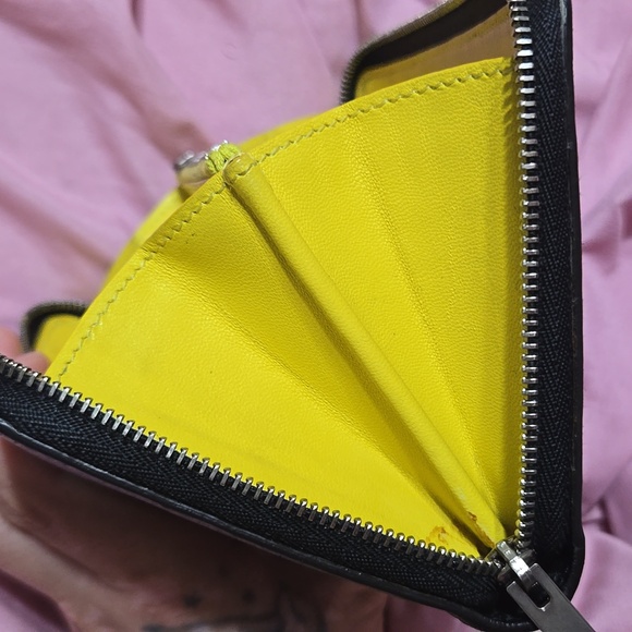 Celine long zipper wallet with Yellow interior in leather (Authentic) - Picture 11 of 13